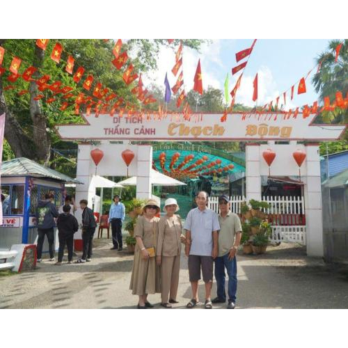 Hà tiên tích cực Chào mừng Kỷ niệm 50 năm ngày Giải phóng miền Nam, thống nhất đất nước (30/4/1975 – 30/4/2025) và ngày Quốc tế Lao động (01/5/1886 – 01/5/2025)