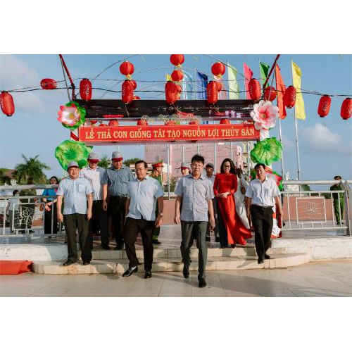 Phường Hà Tiên (An Giang): Thả Hơn 1 Triệu Con Giống Tái Tạo Nguồn Lợi Thủy Sản Tại Đầm Đông Hồ